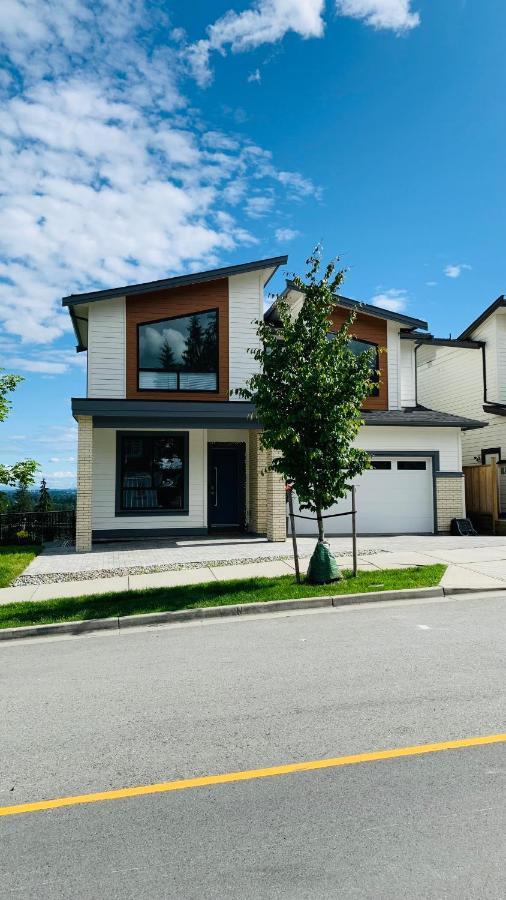 Apartmán Baycrestone Coquitlam Exteriér fotografie